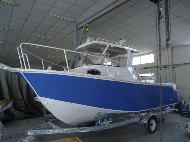 Barcos de pesca/de derivação da cabine do Cuddy da consola central duráveis com largura de 2.1M