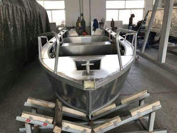 China Barcos de pesca de alumínio feitos sob encomenda profissionais 5.2m com cabine do Cuddy fábrica